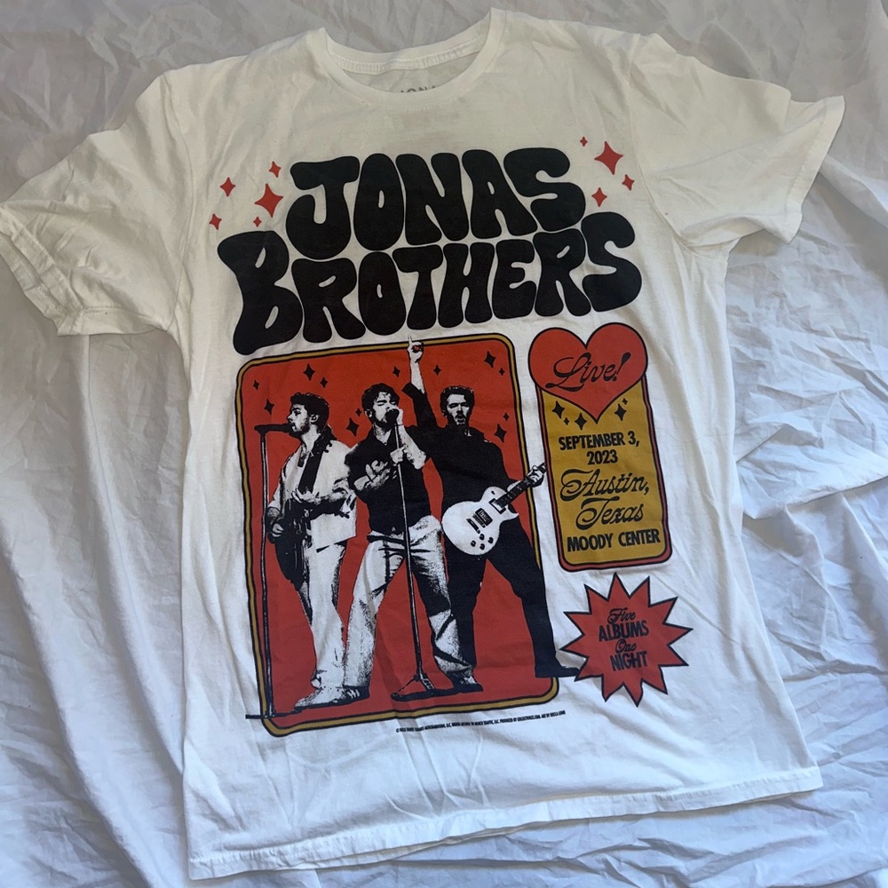Jonas Brothers White Graphic T-Shirt